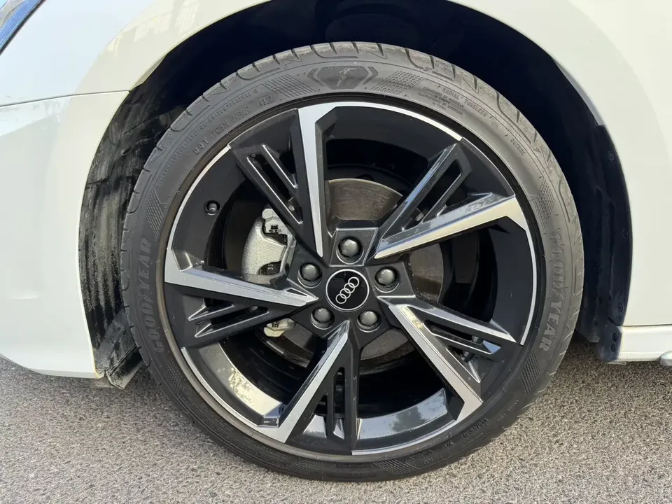 Audi A3 Audi A3 2022 Sportback 35 TFSI Stylish and sporty 2023 — thumbnail 4