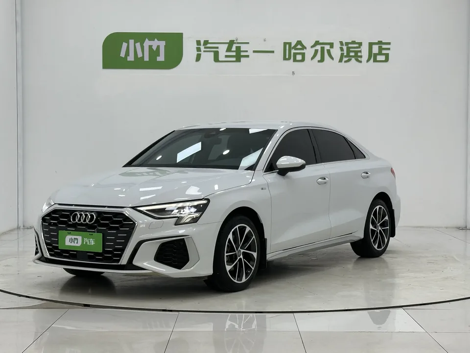 Audi A3 Audi A3 2022 A3L Limousine 35 TFSI Progressive Sports 2022 — photo 1, buy with delivery to Moscow