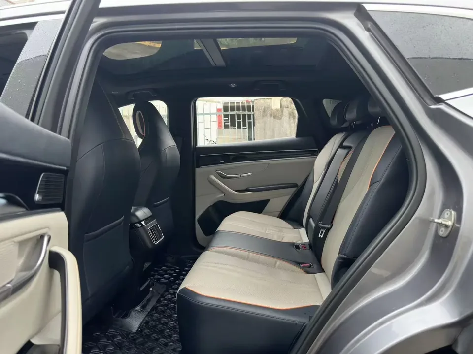 BYD Song PLUS DM Song PLUS DM 2021 DM-i 110KM 2WD Flagship 2022 — thumbnail 3