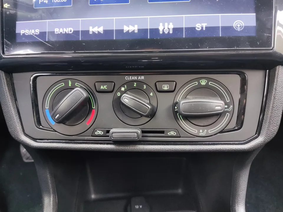 Skoda Xin Rui Xin Rui 2020 1.5L Automatic Standard Edition 2022 — thumbnail 3