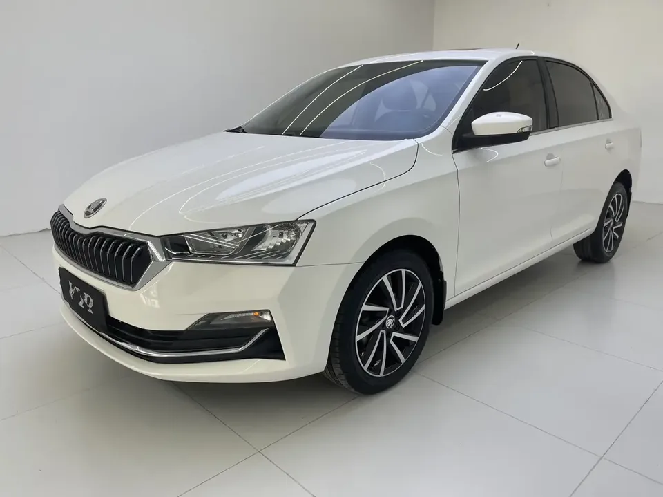 Skoda Xin Rui Xin Rui 2020 1.5L Automatic Standard Edition 2022 — photo 1, buy with delivery to Moscow