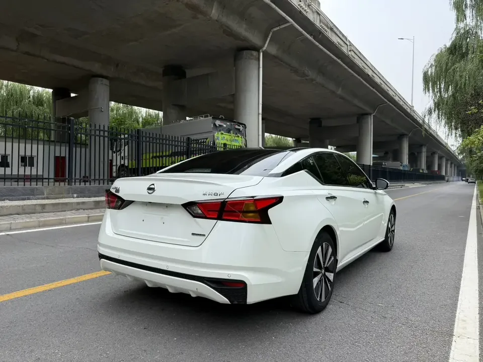 Nissan Altima Sound of nature 2021 2.0L XL Comfort Edition 2022 — миниатюра 2