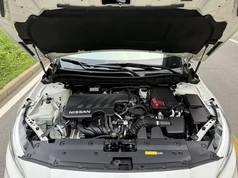 Nissan Altima Sound of nature 2021 2.0L XL Comfort Edition 2022 — миниатюра 4