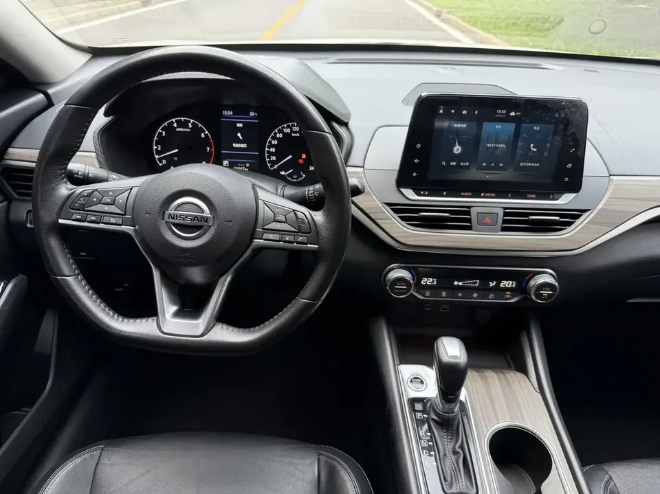Nissan Altima Sound of nature 2021 2.0L XL Comfort Edition 2022 — миниатюра 5