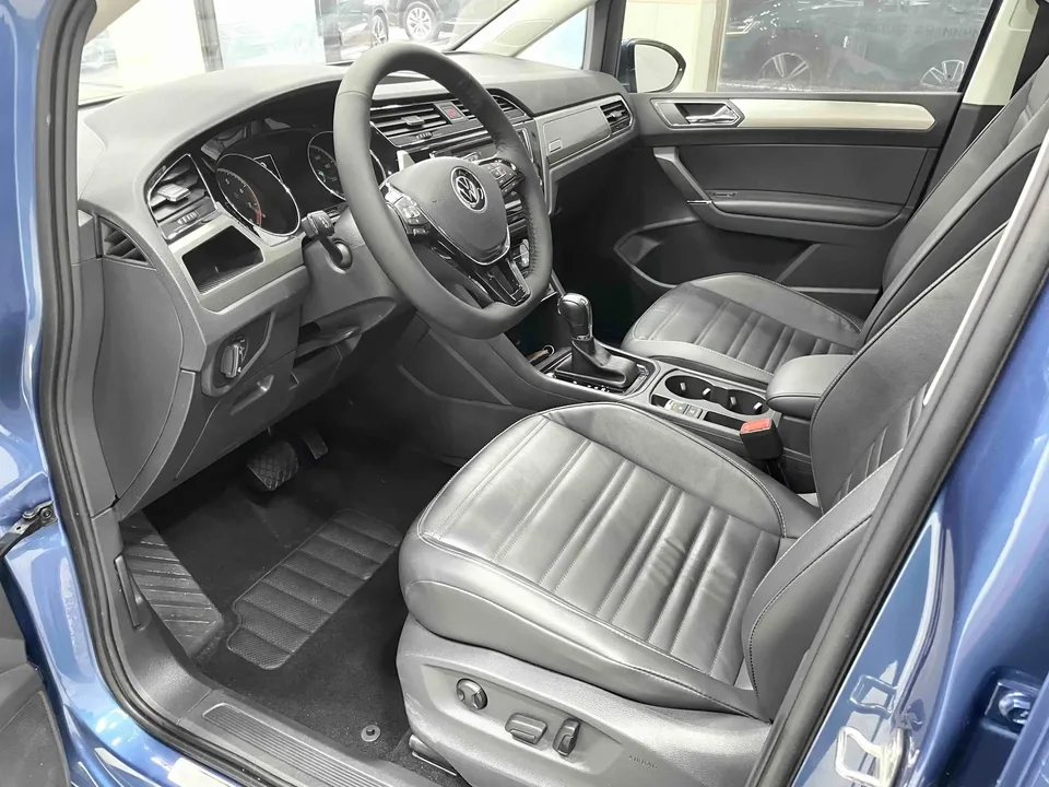 Volkswagen Touran L Touran L 2022 280TSI DSG 7-seater 2022 — миниатюра 5