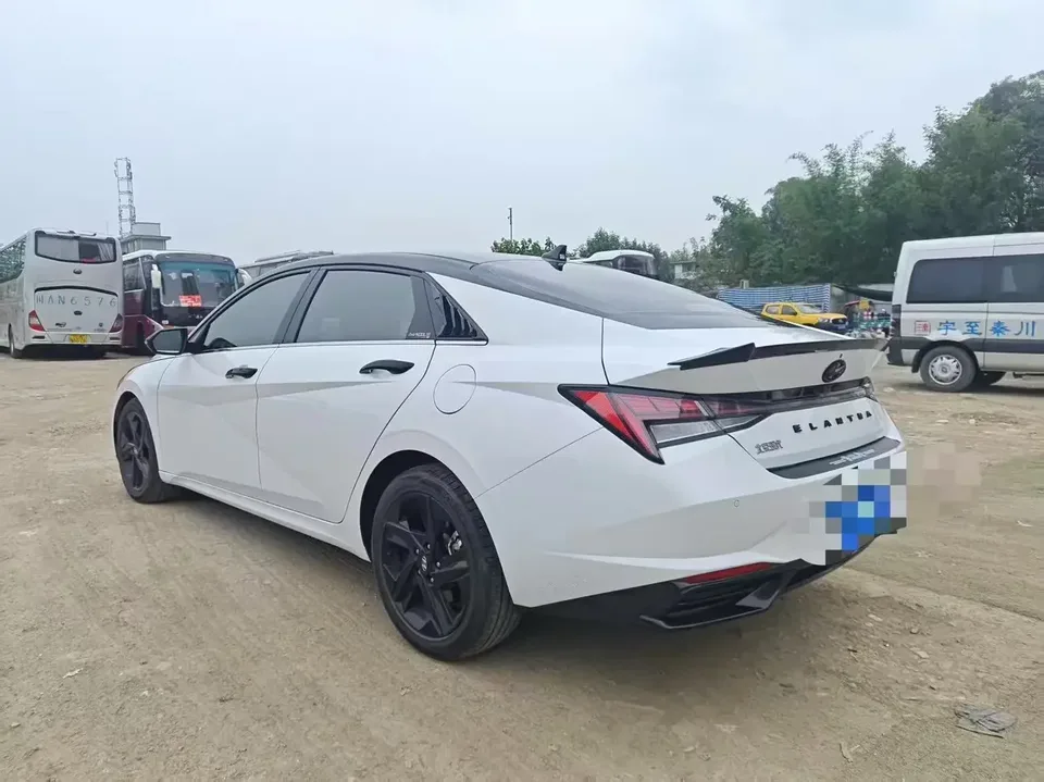 Hyundai Elantra Elantra 2022 1.5L CVT LUX Premium Edition 2022 — thumbnail 4