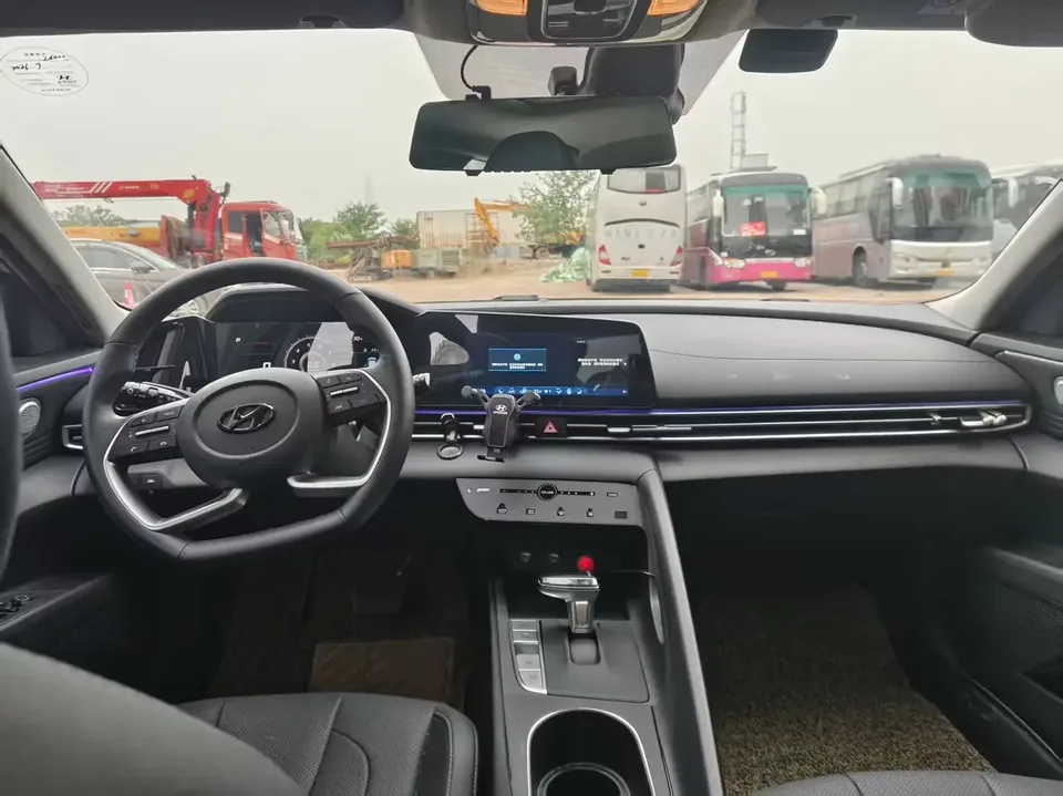 Hyundai Elantra Elantra 2022 1.5L CVT LUX Premium Edition 2022 — thumbnail 5