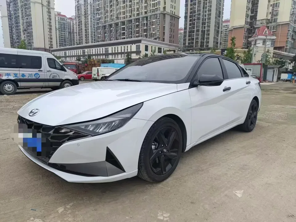 Hyundai Elantra Elantra 2022 1.5L CVT LUX Premium Edition 2022 — photo 1, buy with delivery to Moscow