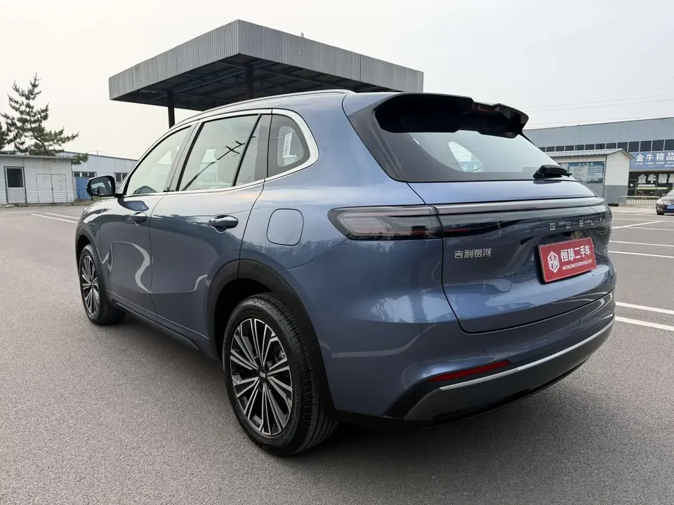 Geely Galaxy Starship 7 EM-i Galaxy Starship 7 EM-i 2025 120KM Pilot Edition 2024 — thumbnail 2