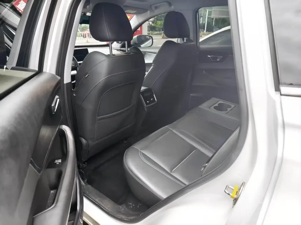Chery Tiggo 7 Plus Tiggo 7 PLUS 2022 1.5T CVT Royal Yellow Limited Edition Premium 2022 — thumbnail 3