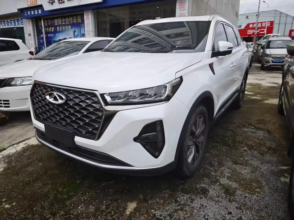 Chery Tiggo 7 Plus Tiggo 7 PLUS 2022 1.5T CVT Royal Yellow Limited Edition Premium 2022 — photo 1, buy with delivery to Moscow