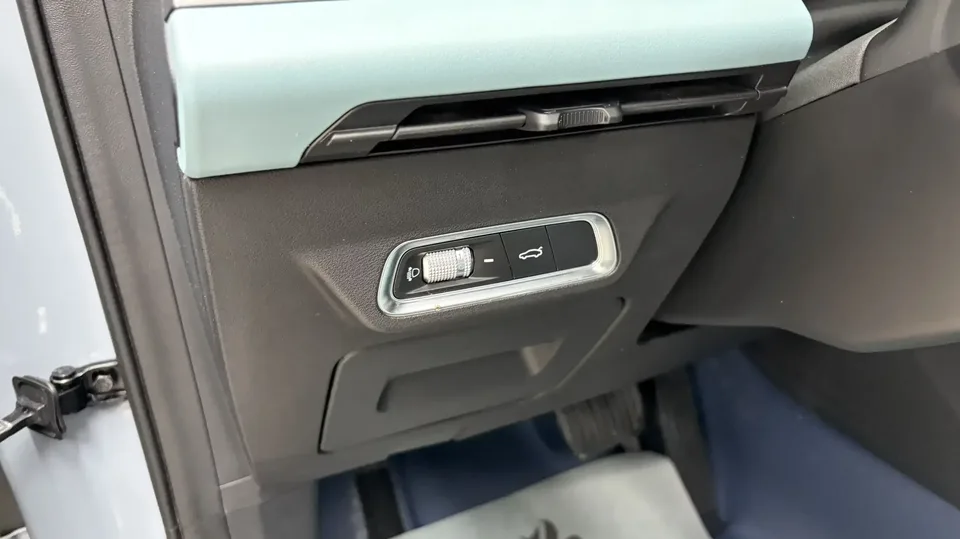 Geely Emgrand S Emgrand S 2022 1.4T CVT Crossover Player Edition 2023 — thumbnail 5