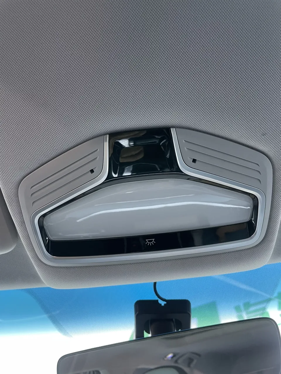 Geely Emgrand S Emgrand S 2022 1.4T CVT Crossover Player Edition 2022 — thumbnail 3