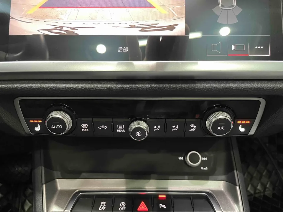 Audi Q3 Audi Q3 2022 35 TFSI Progressive Dynamic 2022 — миниатюра 3