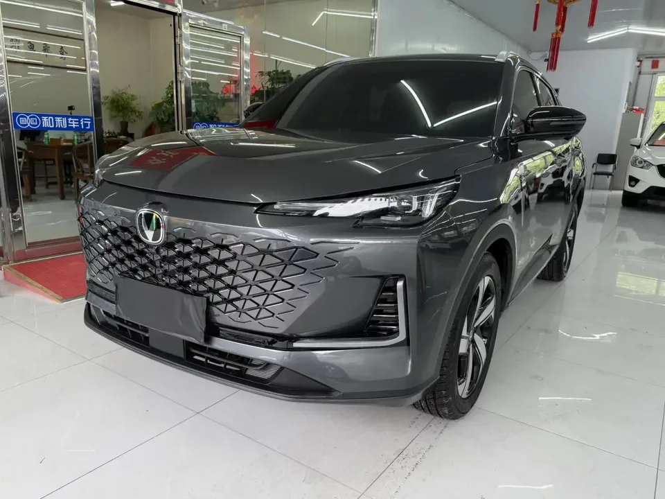 Changan CS55 Plus Changan CS55 PLUS 2024 The third generation 1.5T DCT premium model 2024 — photo 1, buy with delivery to Moscow