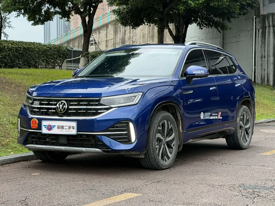 Volkswagen Tayron GTE Tanyue GTE 2023 280TSI Luxury Plus Advanced Edition 2023 — фото 1, купить с доставкой в Москву