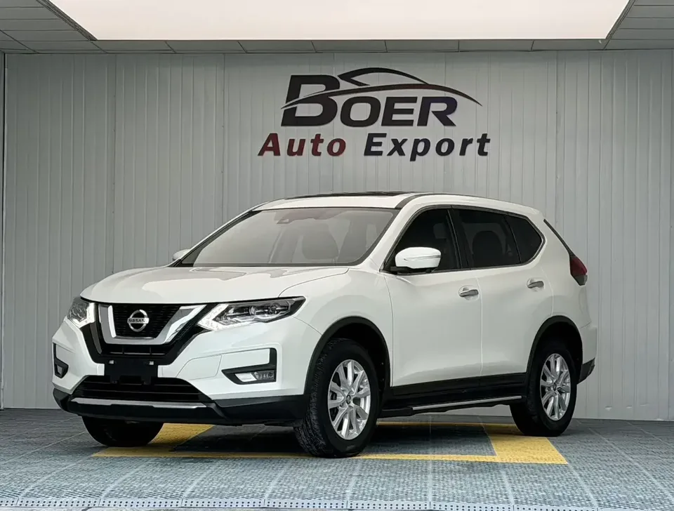 Nissan X-Trail Qijun 2022 2.0L 2WD Smart Link Premium Edition 2023 — photo 1, buy with delivery to Moscow