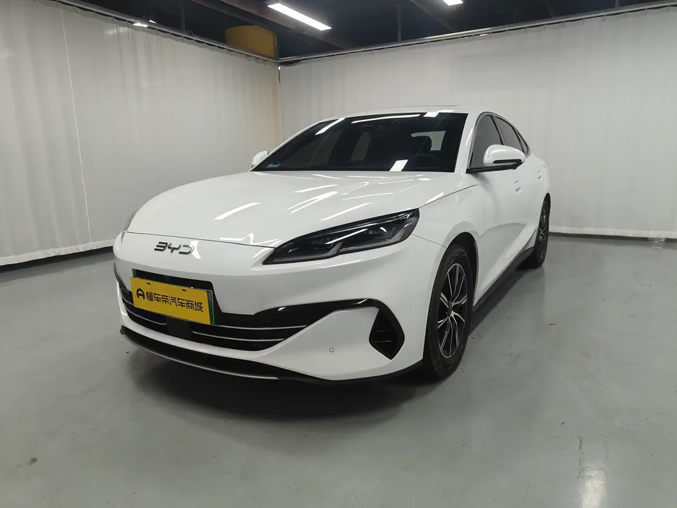 BYD Seal 06DM Seal 06DM 2024 DM-i 120KM Premium 2024 — photo 1, buy with delivery to Moscow