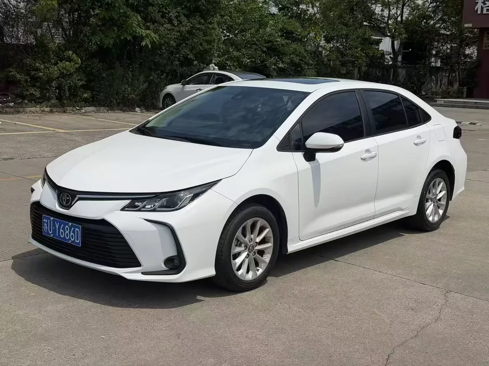 Toyota Corolla Corolla 2021 1.2T S-CVT Pioneer Edition 2023 — photo 1, buy with delivery to Moscow