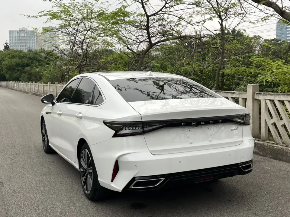 Chery Arrizo 8 Arrizo 8 2024 1.6TGDI DCT Excellence Edition 2024 — thumbnail 2
