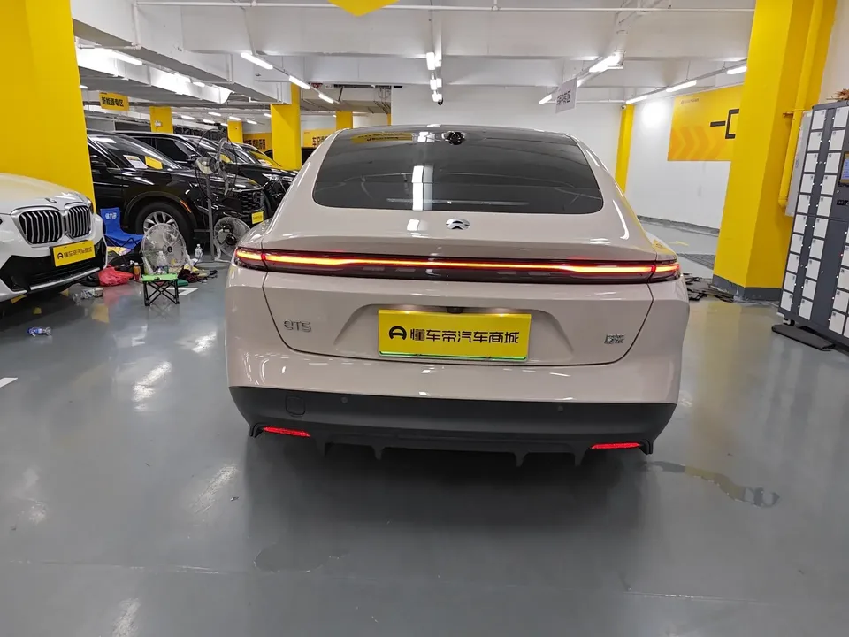 NIO ET5 NIO ET5 2024 75kWh 2025 — thumbnail 2