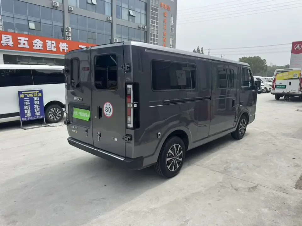 Xinyuan Automobile Xinyuan E3L Xinyuan E3L 2024 Luxury 6-seater bus 2024 — thumbnail 2