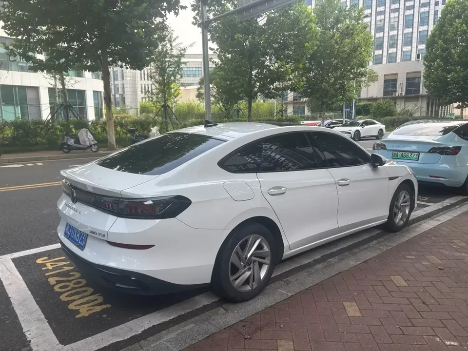 Volkswagen Lamando Lingdu 2022 Lingdu L 280TSI DSG Hot Edition 2022 — thumbnail 3