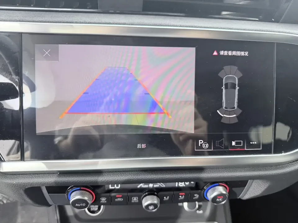 Audi Q3 Audi Q3 2021 35 TFSI Stylish Dynamic 2022 — миниатюра 4
