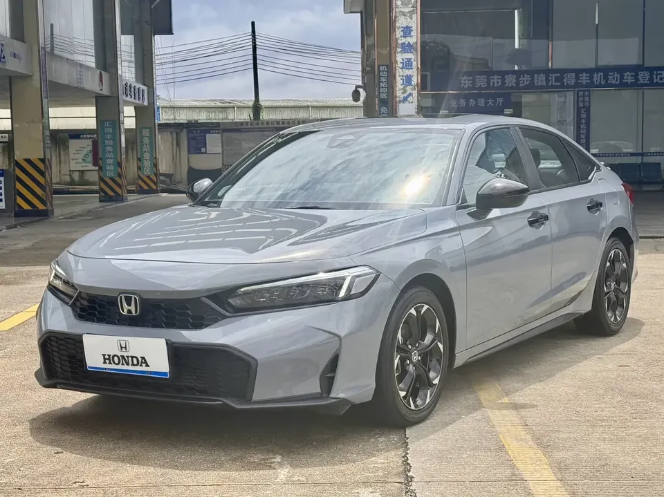 Honda CIVIC Civic 2025 240TURBO CVT Zhiqu Pro 2025 — photo 1, buy with delivery to Moscow