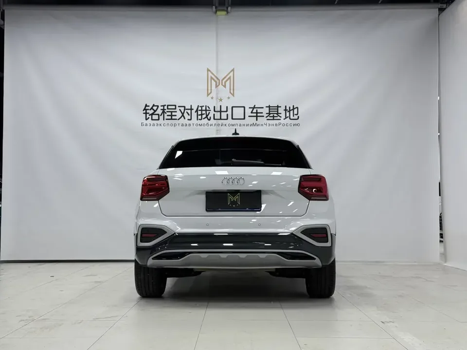 Audi Q2L Audi Q2L 2022 35 TFSI Stylish and Elegant 2023 — миниатюра 2