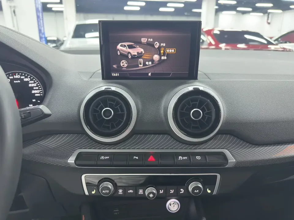 Audi Q2L Audi Q2L 2022 35 TFSI Stylish and Elegant 2023 — миниатюра 5