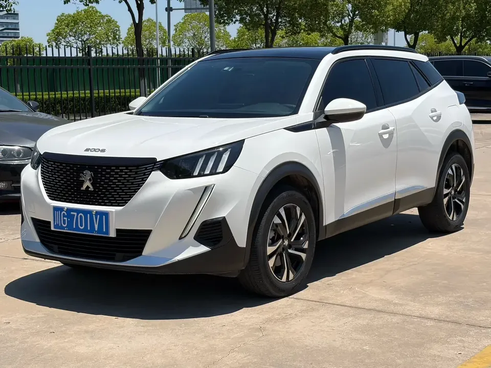 Peugeot 2008 Peugeot 2008 2022 230THP THE ONE 2022 — photo 1, buy with delivery to Moscow