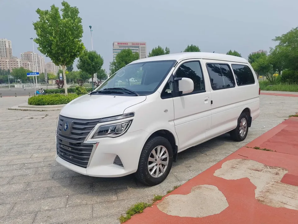 Forthing Lingzhi New Energy Lingzhi New Energy 2025 410km pure electric basic model 7 seats 2025 — photo 1, buy with delivery to Moscow