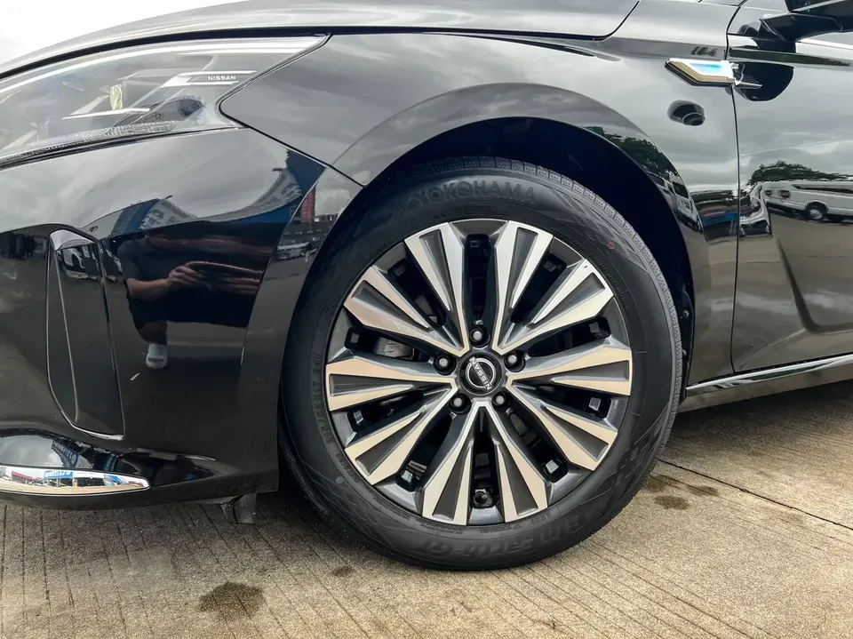 Nissan Altima Sound of nature 2022 2.0L XL-Upr Premium Edition 2023 — thumbnail 3