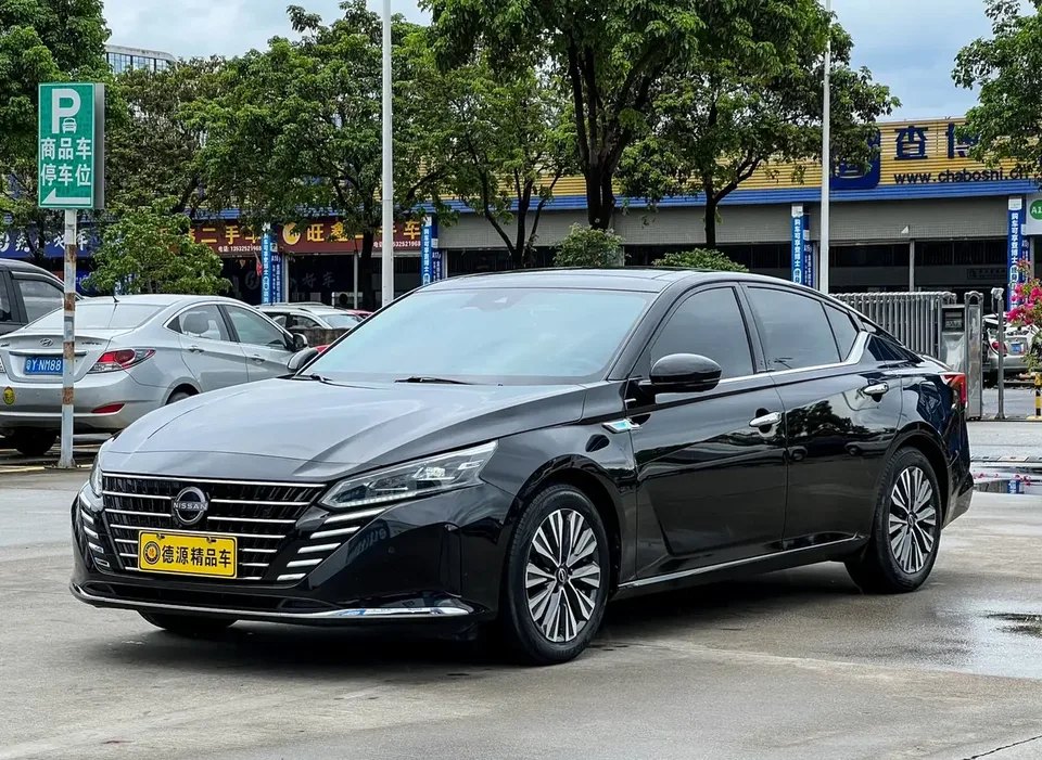 Nissan Altima Sound of nature 2022 2.0L XL-Upr Premium Edition 2023 — photo 1, buy with delivery to Moscow