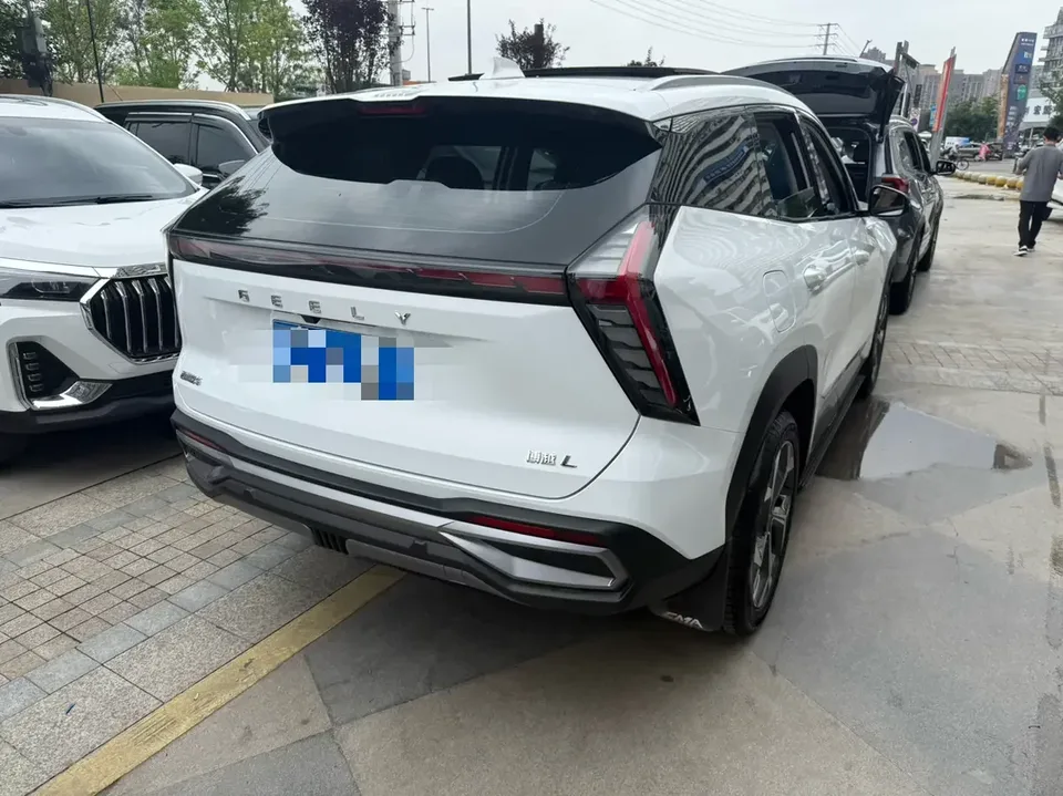 Geely Atlas L Boyue L 2023 1.5TD DCT Premium 2023 — thumbnail 2