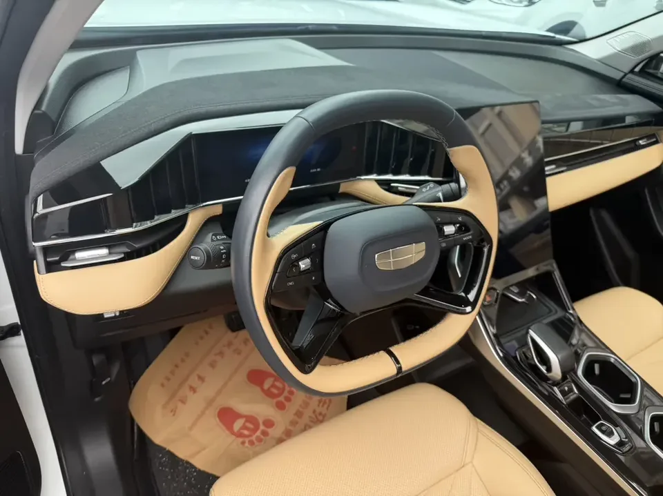 Geely Atlas L Boyue L 2023 1.5TD DCT Premium 2023 — thumbnail 4