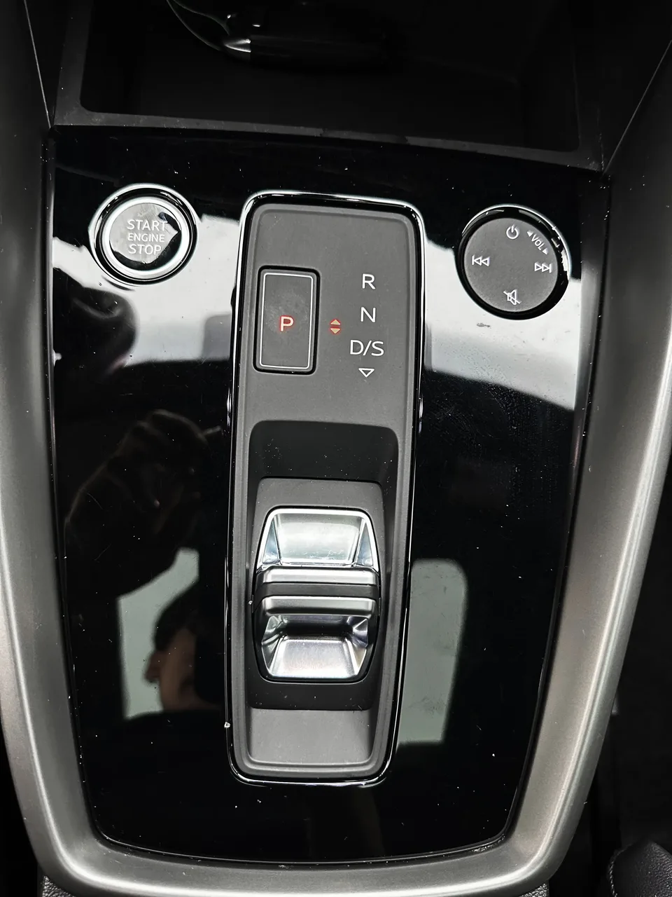 Audi A3 Audi A3 2021 Sportback 35 TFSI Stylish and sporty 2022 — thumbnail 4