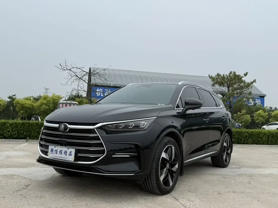 BYD Tang DM Tang DM 2023 DM-i Champion Edition 112KM Premium 2023 — photo 1, buy with delivery to Moscow