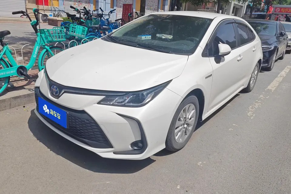 Toyota Corolla Corolla 2023 Intelligent Electric Hybrid Dual Engine 1.8L E-CVT Pioneer Edition 2024 — photo 1, buy with delivery to Moscow