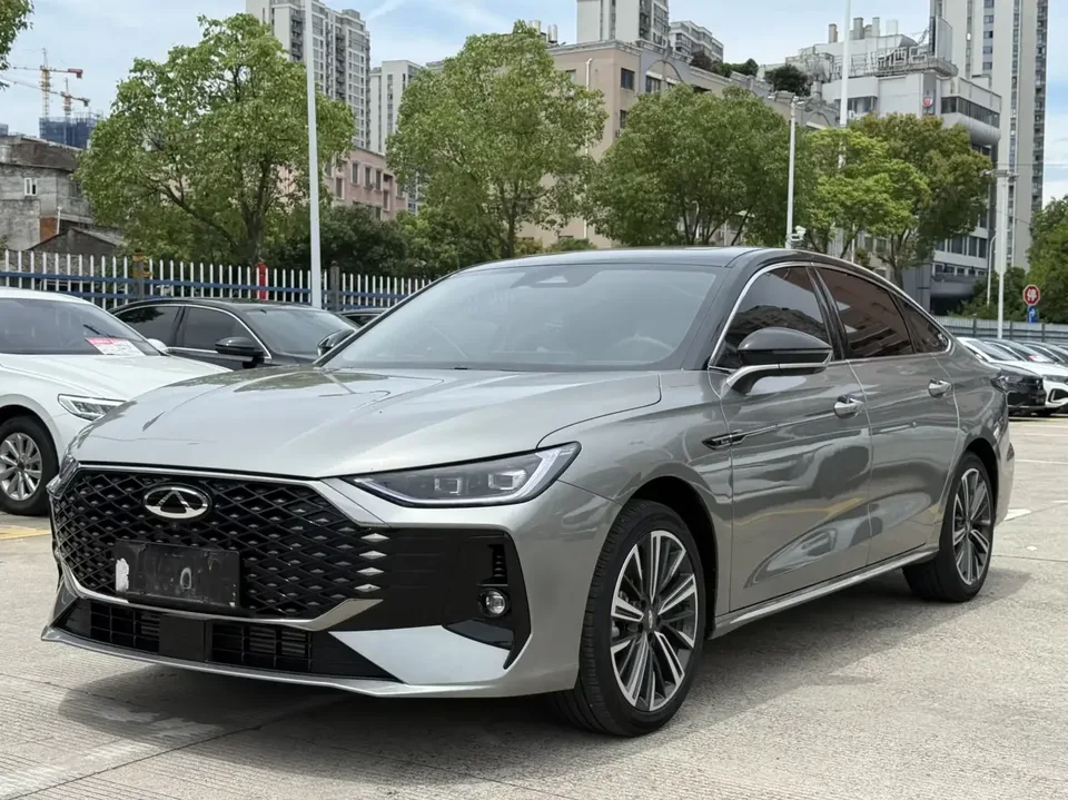 Chery Arrizo 8 PRO Arrizo 8 PRO 2025 1.6T DCT Luxury Model 2025 — photo 1, buy with delivery to Moscow