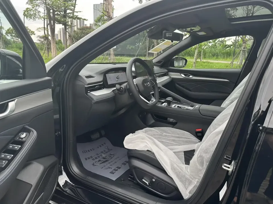 Geely Preface Xing Rui 2026 1.5T Dongfangyao Kunlun Edition 2026 — thumbnail 3