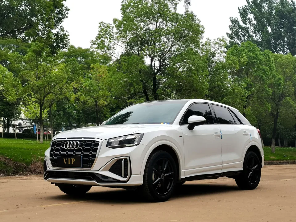 Audi Q2L Audi Q2L 2022 35 TFSI Progressive Dynamic 2022 — photo 1, buy with delivery to Moscow