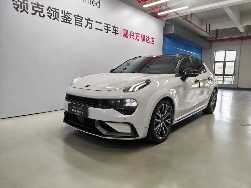 Lynk & Co 02 Hatchback Lynk & Co 02 Hatchback 2022 2.0TD Hatchback Pro 2024 — photo 1, buy with delivery to Moscow