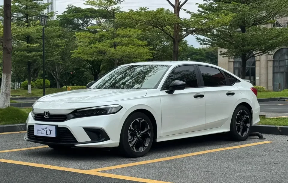 Honda CIVIC Civic 2022 240TURBO CVT Fuel Edition 2024 — фото 1, купить с доставкой в Москву