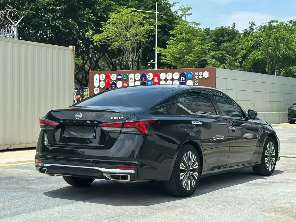 Nissan Altima Sound of nature 2022 2.0L XL-Upr Premium Edition 2023 — thumbnail 2