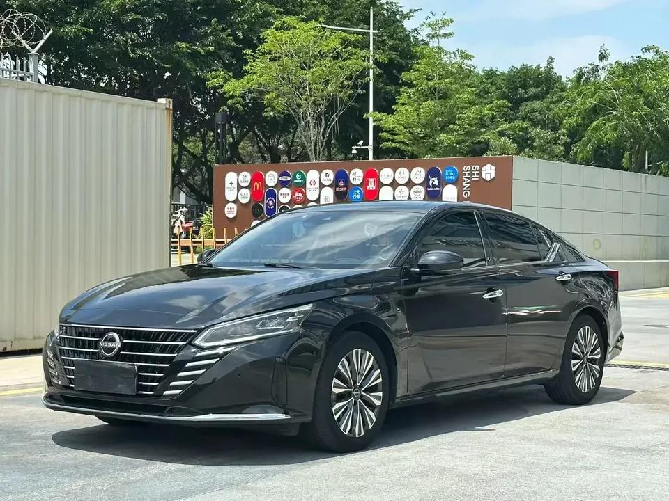 Nissan Altima Sound of nature 2022 2.0L XL-Upr Premium Edition 2023 — photo 1, buy with delivery to Moscow