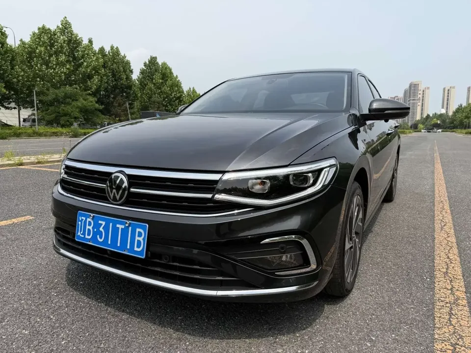 Volkswagen Bora Bora 2023 200TSI DSG Intelligent Driving Edition 2023 — photo 1, buy with delivery to Moscow