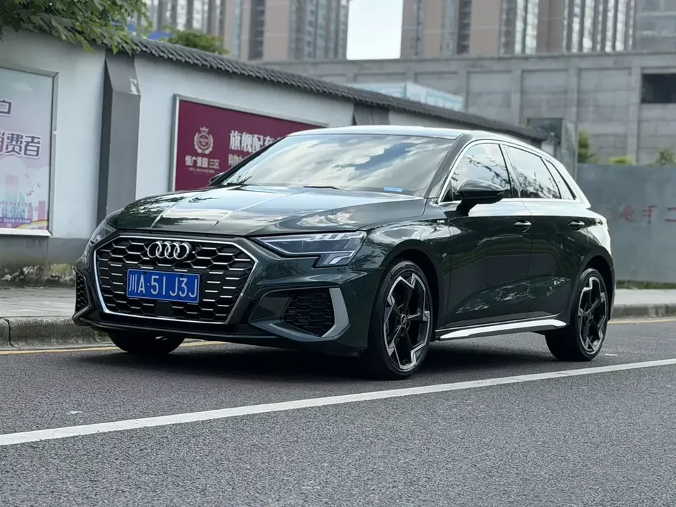 Audi A3 Audi A3 2023 Sportback 35 TFSI Stylish and sporty 2023 — photo 1, buy with delivery to Moscow