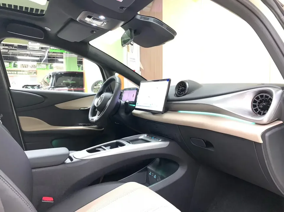 BYD Dolphin dolphin 2025 Smart Driving Edition 410KM Fashion Edition 2025 — thumbnail 4
